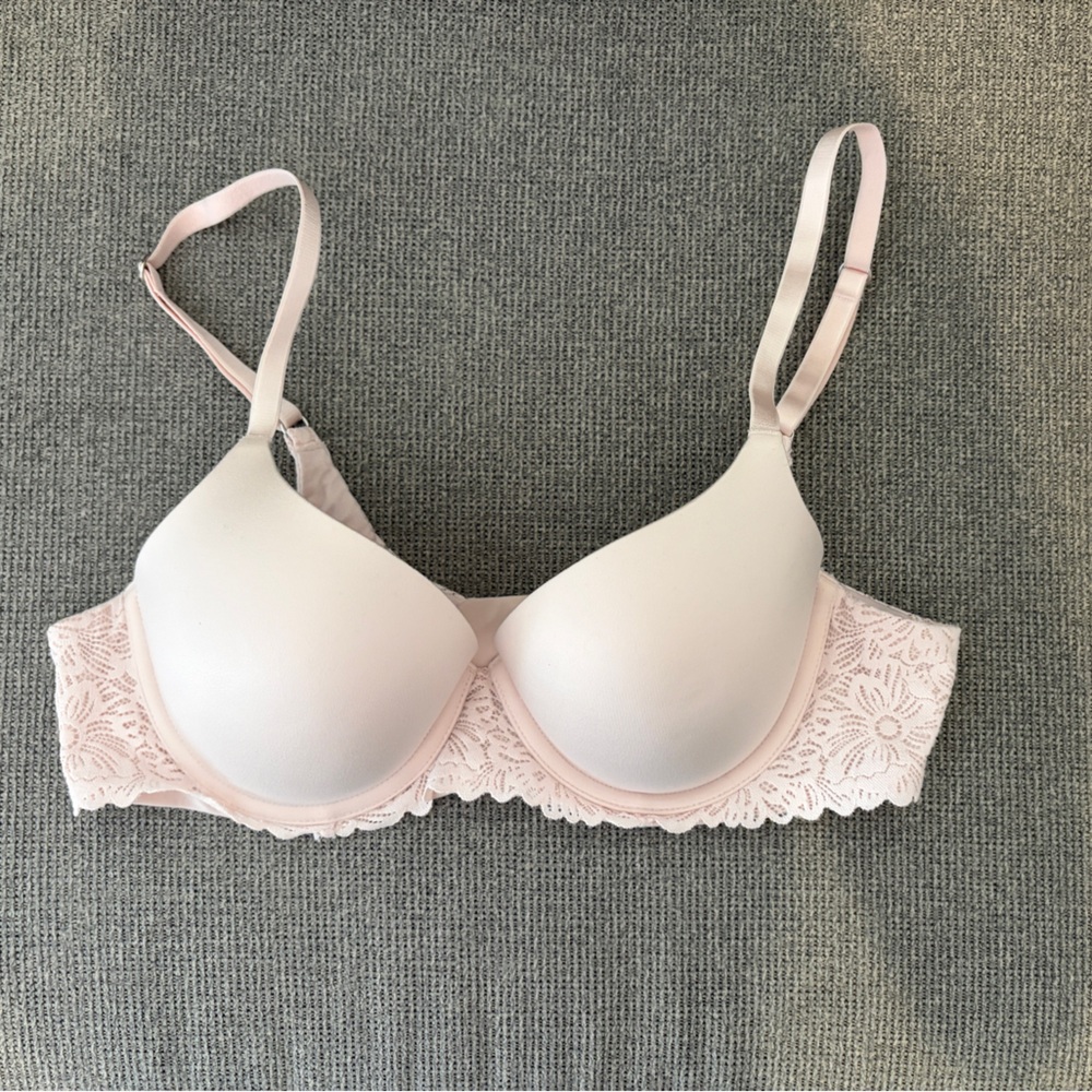 Aerie Soft Pink Lace Bra